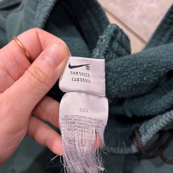 Vintage 90s Nike Jogger Sweatpants Mens Green Faded Swoosh USA 28” Waist Preppy - Picture 5 of 9